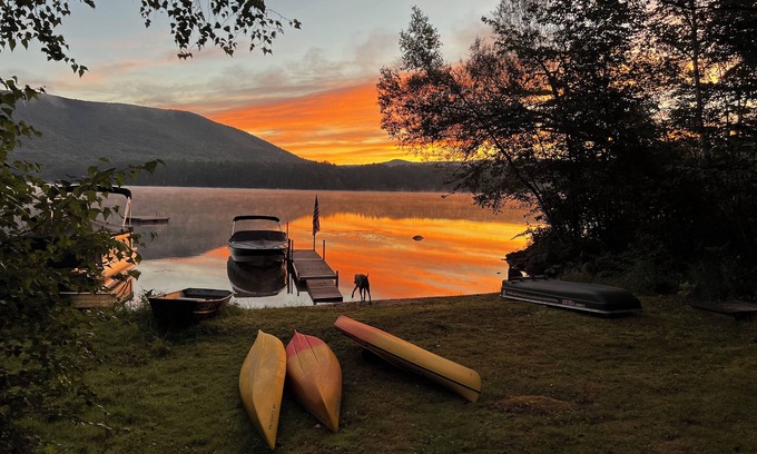 Moultonborough Casa | Lake Cottage - Put your Feet up and Relax!