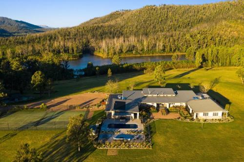 Kangaroo Valley Casa | Lake David Luxury Lakehouse
