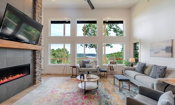 Lost Bridge Village Casa | Lake Dreams Hideaway - 10 acres - Stunning views