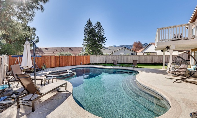 Lake Elsinore Casa | Lake Elsinore Home w/ Pool - 44 Mi to Disneyland!