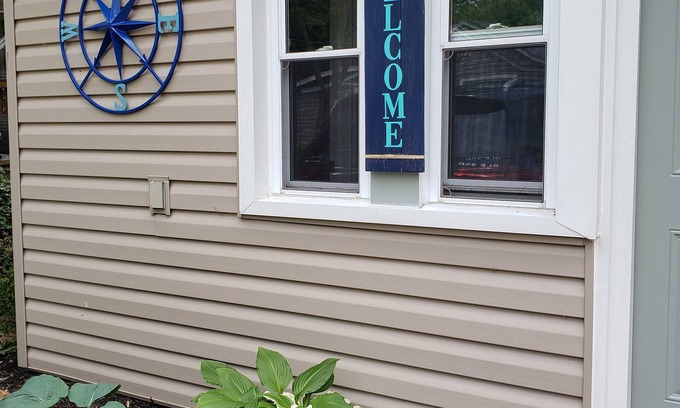 Levergood Beach Cabaña | Lake Erie Escape Cottage - escape and explore