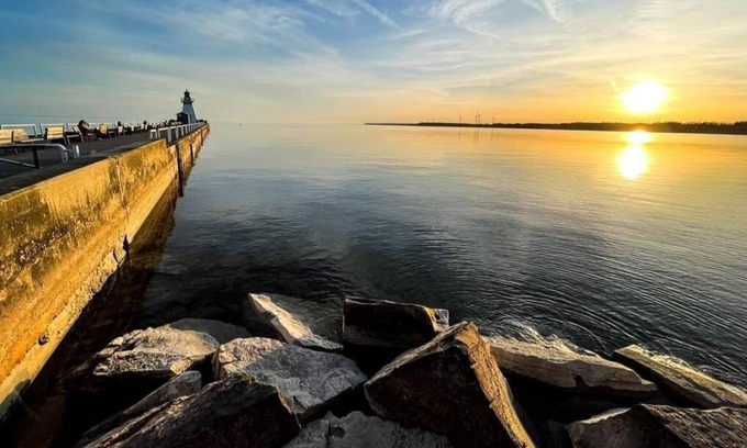 Port Dover Apartamento | Lake Erie luxurious 2 BDR Condo with Beach access (Moonstone)