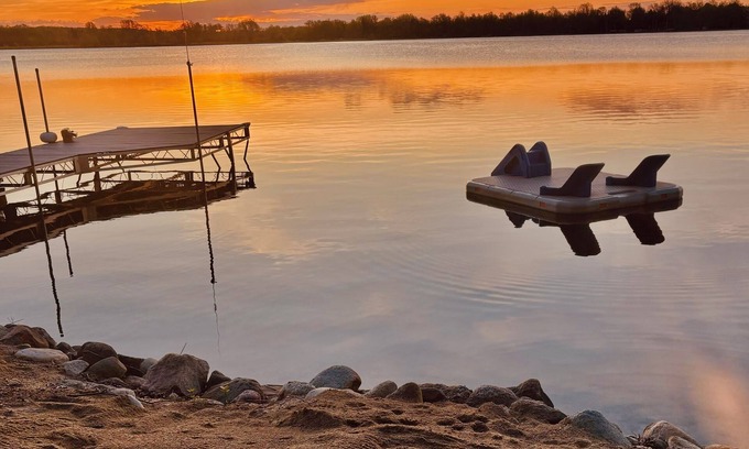 Richwood Casa | Private Lake House w/Sunrise Views & Game Room, Sleeps 14
