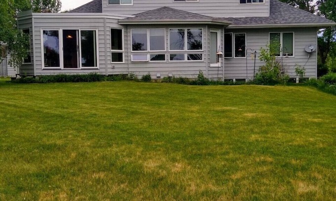Spicer Casa | Lake Florida House in rural Spicer, MN