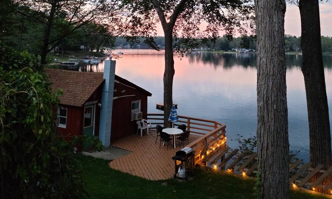 White Cloud Cabina | Lake Front Cabin on Diamond Lake