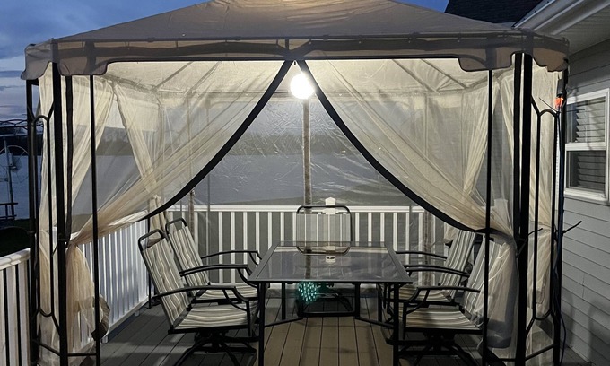 Coldwater Cabaña | Lake front cottage, 160' lake frontage on East Long Lake