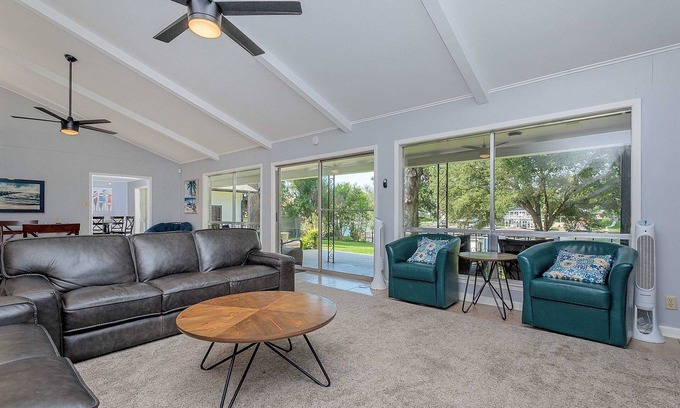 Marble Falls Casa | Lake Front Family Retreat-Colorado Arm of LBJ!