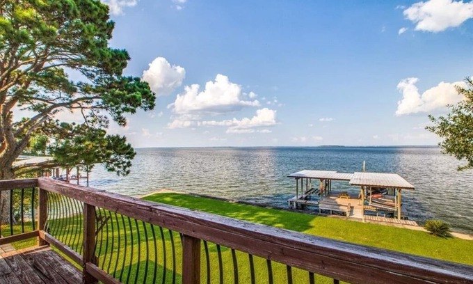 Coldspring Casa | Lake Front Home on Lake Livingston, Coldspring Texas!