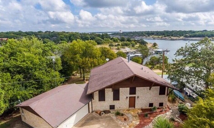 Clifton Casa | Lake Whitney - ¡Cabaña actualizada con acceso al agua y senderismo!