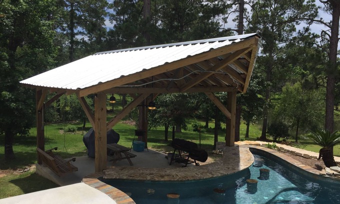 Brookeland Casa | Casa frente al lago con piscina!
