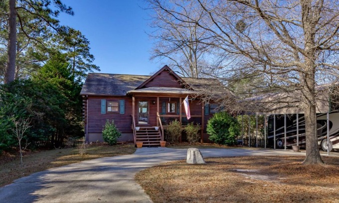 Gilbert Casa | Lake front house in Gilbert SC