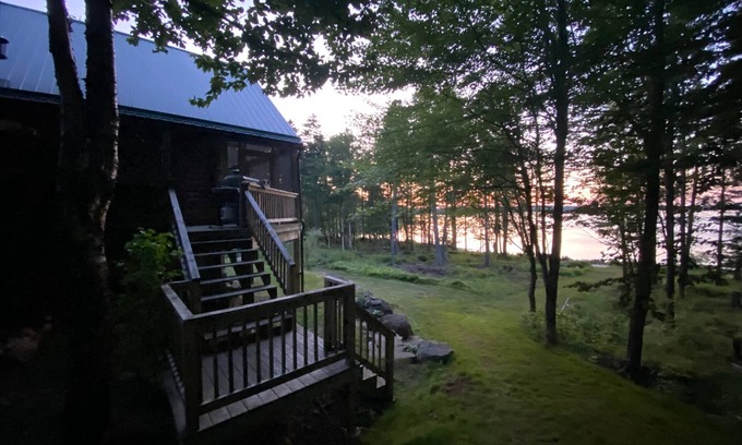 East Machias Casa | Lake Front Log Estate