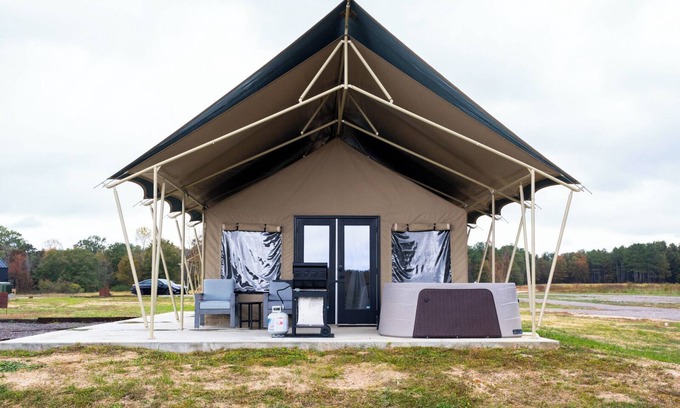 Coosa Complejo | Lake Front Luxury Suite: Hot Tub & Lake Views