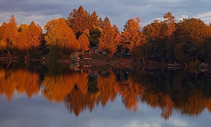 Ogemaw County Cabaña | Lake Front on Little Clear Lake- Comfort Resort