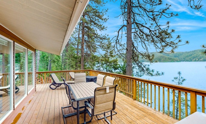 Loon Lake Casa | Lake Front Paradise with private dock and Private Beach