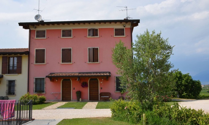 Pozzolengo Casa | Casa de vacaciones en el lago de Garda con vistas panorámicas, a 5 km de Peschiera del Garda