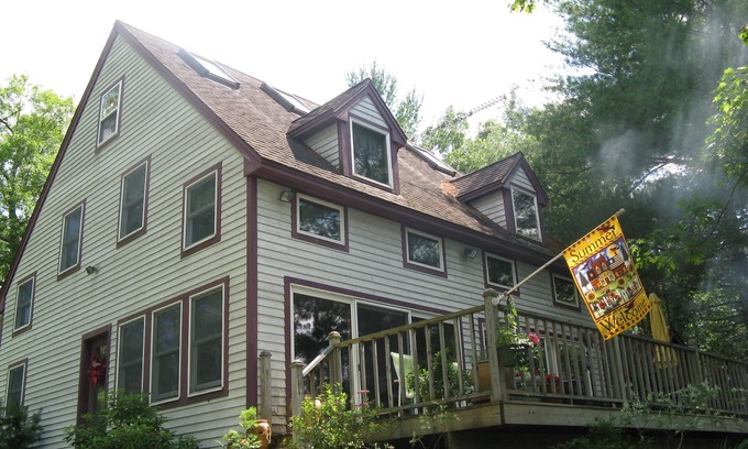Putnam Station Casa | Lake George Private Point con 300 'de Waterfront para todas sus actividades acuáticas.