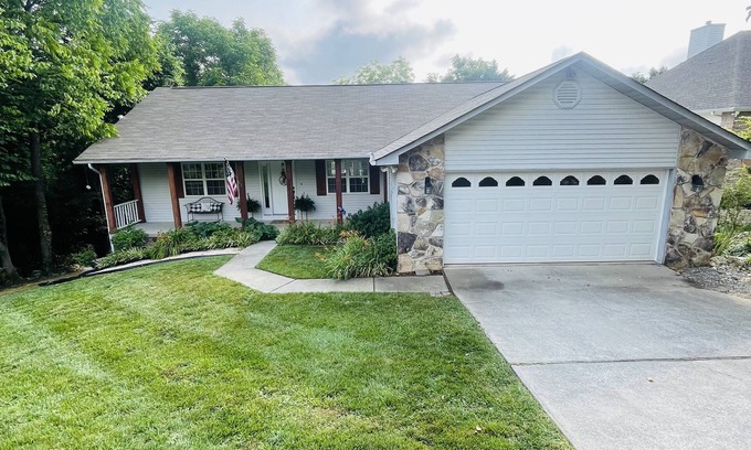 Tellico Village Casa | Lake & Golf Haven in Beautiful East TN