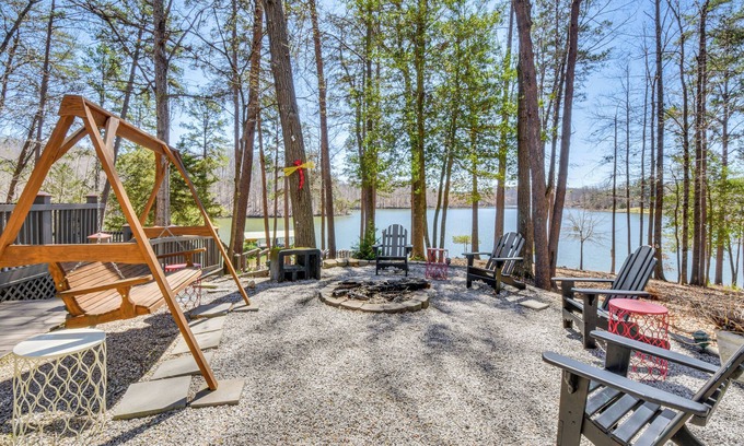 Westminster Casa | Lake Hartwell Haven w/ Boat Dock in Westminster!