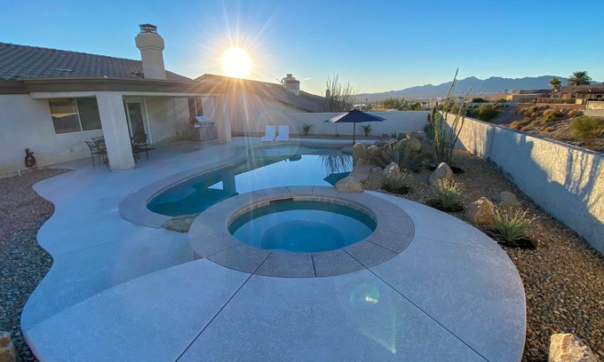 Lake Havasu City Casa | Lake Havasu City House w/ Fire Pit, Pool & Spa!