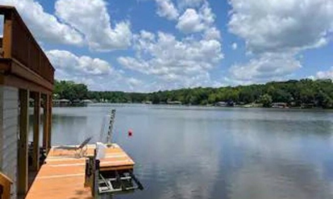 Bracey Casa | Lake Haven, Breathtaking views, pet-friendly, Stunning outdoor spaces
