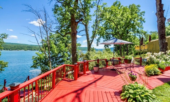 Town of Richmond Casa | Lake Heaven 50' Honeoye Lakefront - 1800 sqft with Deck, Dock, and Kayaks