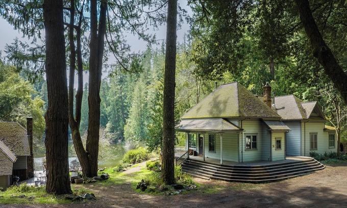 Redwood Valley Casa | Lake House - 5-bedroom house at Leonard Lake Reserve