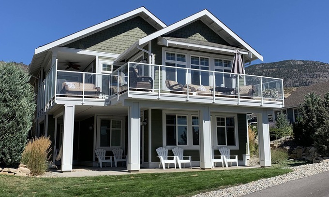 Okanagan-Similkameen Casa | Lake House at The Cottages on Osoyoos Lake with Stunning View! Snowbirds Welcome