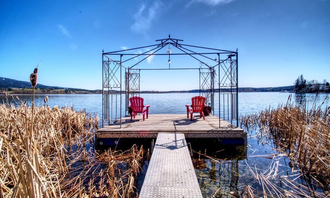 Quesnel Casa | Lake House Getaway With Private Dock