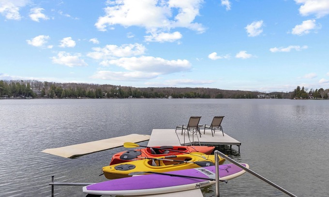 Plymouth Casa | Lake House-Kayaks/Paddle Boards/Private Pier