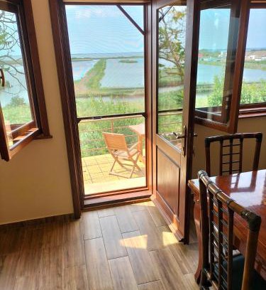 Jurilovca Casa | Lake House