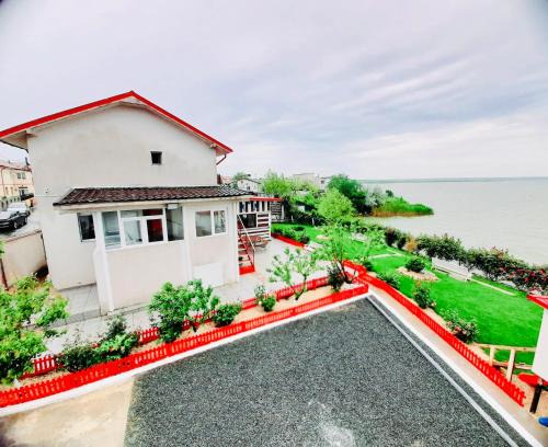 Navodari Casa | Lake House