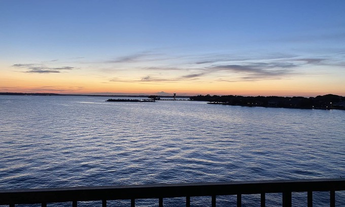 Seven Coves Condominio | Lake house - unit 302