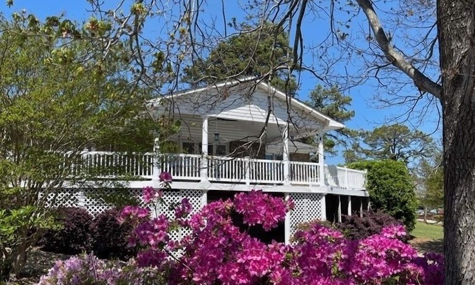 Seneca Casa | Casa frente al lago con muelle, rampa para botes y piscina. A minutos del centro de Clemson.