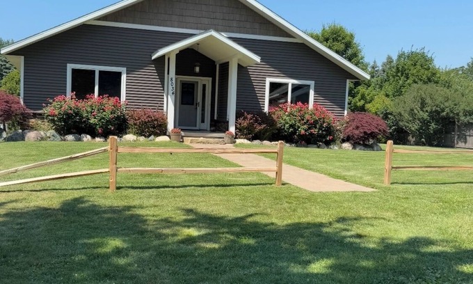 Silver Lake Casa | Lake House with Hot Tub, game room, huge yard, 1 mile from Silverlake Sand Dunes