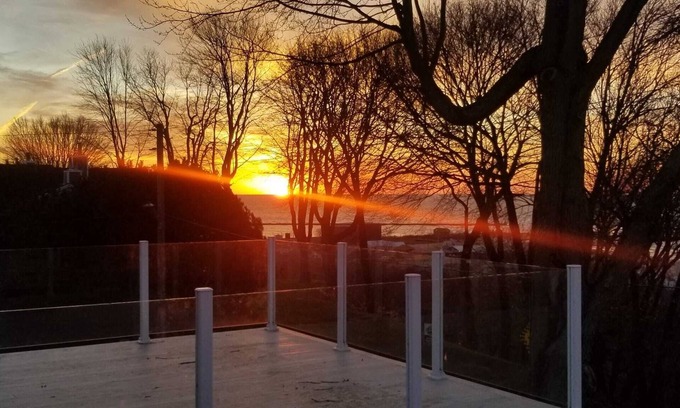 Port Stanley Cabaña | Lake house with incredible Lake Erie view! Walk to Sandy Beach!