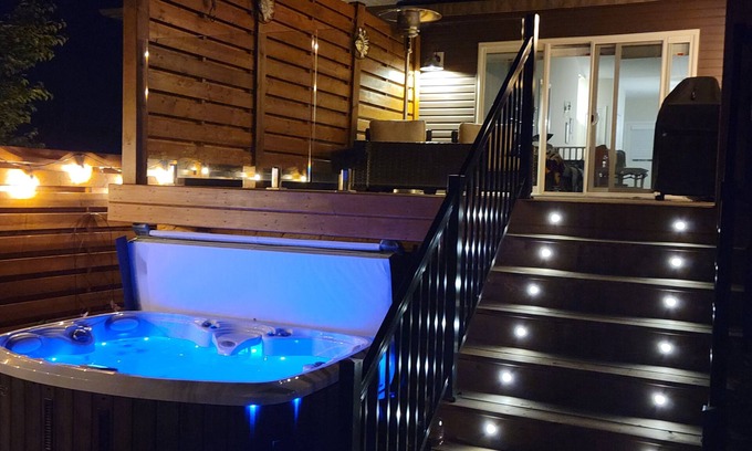 Port Stanley Casa | Lake House with Jacuzzi