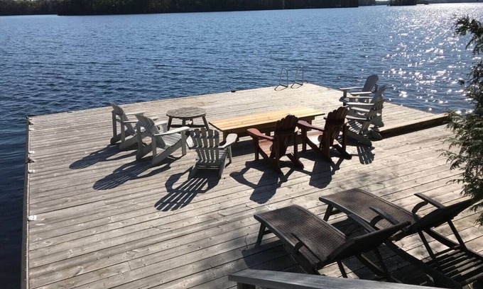 Seguin Cabaña | Lake Joseph 3 habitaciones Cottage y Bunkie