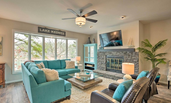Salem Condominio | Lake Keowee Resort Condo: Waterfront Balcony