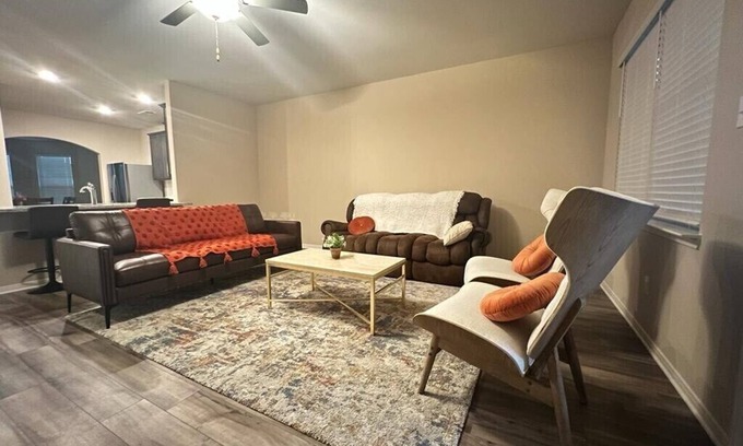 Princeton Casa | Lake Lavon * 4 TV’s *Sleeps 12*Free fast WI-FI *