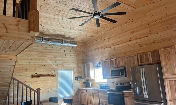 Eastland Cabina | Lake Leon Cozy Cabin and RV park
