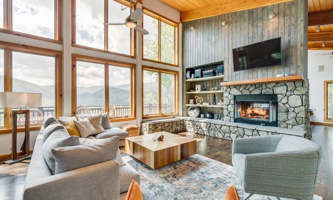 Butler Casa | Lake Life Mountain & Lake Views, Hot Tub, & Dock