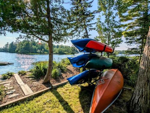 Franklin Casa | Lake Life Waterfront Cabin NEW