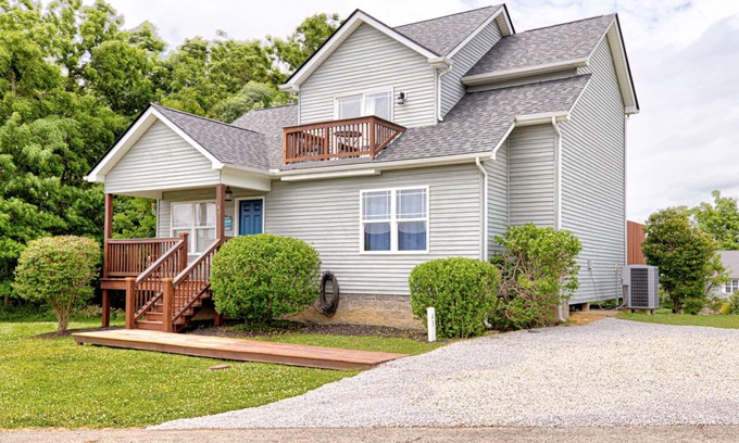 Taylorsville Cabaña | Lake Livin' & Bourbon Sippin' - Taylorsville Lake