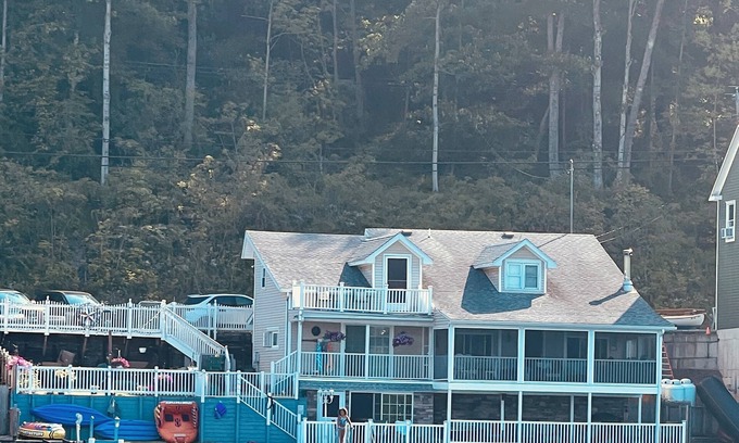 Cuba Casa | Lake Living Paradise! Views from every level, screened in deck, fire pit & more!