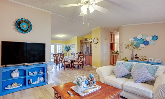 Oakhurst Casa | Lake Livingston Home w/ Dock & Deck!