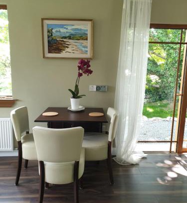 Dungloe Chalet De Esquí | Lake lodging Dungloe 1 mile from Dungloe, 2bdrm max3 adults