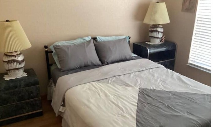 Dundee Casa | Lake Menzie's City
