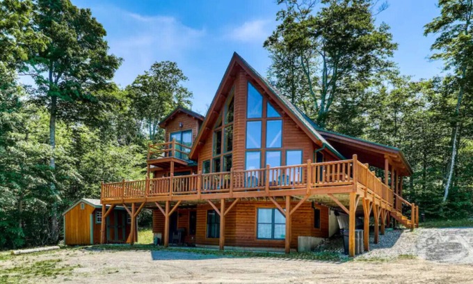 Greenville Cabina | *Lake/Mtn View*Hot Tub*Firepace*Game Room*