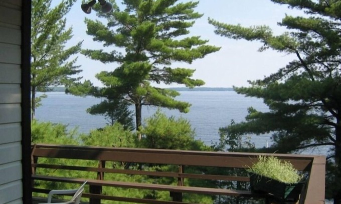 Gravenhurst Cabaña | Vistas increíbles, Private Lakefront Cottage